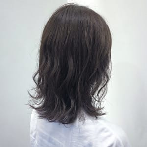 外ハネミディアムレイヤー - Hair Space SAI【ヘアースペースサイ】掲載中