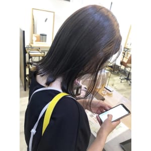 ベージュカラー