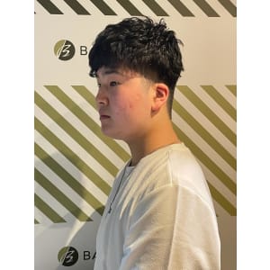 大人の刈り上げスタイル【BARBER-BAR】 - バーバーバー赤羽【バーバーバーアカバネ】掲載中