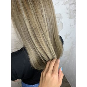 白髪ぼかしハイライト池袋20代30代40代￥15400