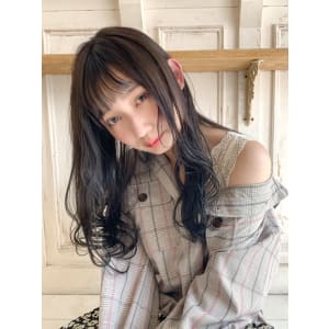 オン眉バングゆるウェーブパーマ