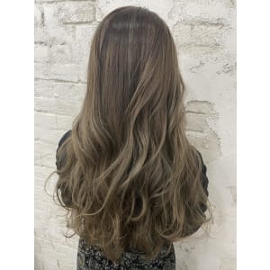 グレージュ/20代30代40代/11000円
