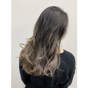 シルバーグレージュ