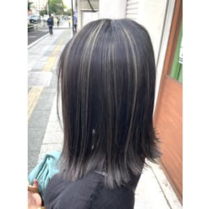 ストレートでも決まるコントラストハイライト☆