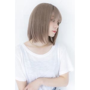 ニュアンスグレージュ/ストリートミディオルチャンヘアスタイル