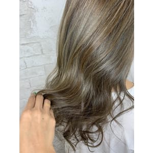 白髪ぼかしハイライト20代30代40代￥15400