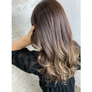 グラデーションカラー20代30代40代￥15400