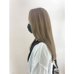 ミルクティーベージュ