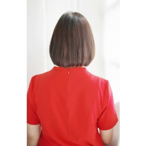 20代30代40代　モードの顔した大人ボブ【草津】