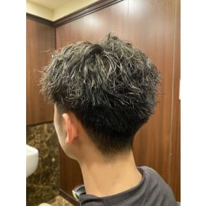 ツイストスパイラルパーマ - HIRO GINZA 池袋 サンシャイン通り店【ヒロギンザ イケブクロ サンシャインドオリテン】掲載中
