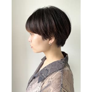 【sheta表参道/堅田】カットでつくる横顔美人小顔ショート