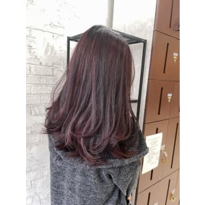 カシスカラーハイライトミディアムヘアワンカール2231
