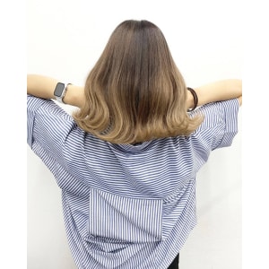 ライトブラウン