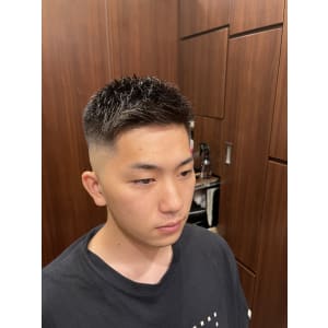 ショートスキンフェード - HIRO GINZA 池袋 サンシャイン通り店【ヒロギンザ イケブクロ サンシャインドオリテン】掲載中