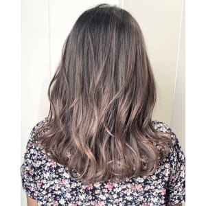 アッシュカラー