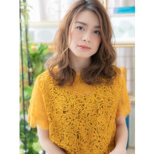 暖色系カラーくせ毛風大人巻きエアリーミディ　アンニュイヘア