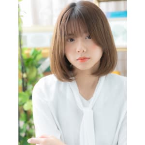 大人かわいいインナーカラー韓国風小顔ボブ　ミルクティアッシュ