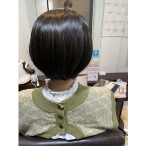 黒髪からくすんだベージュカラーにするには