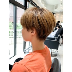 【sheta表参道/堅田】カットでつくる横顔美人小顔ショート
