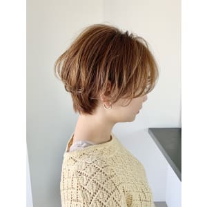 【sheta/堅田祐介】丸みが可愛いおとな小顔ショートボブ