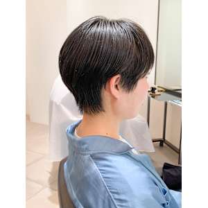 【表参道sheta/堅田】黒髪でもかわいい丸みベリーショート