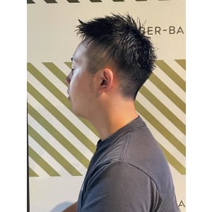 大人の刈り上げスタイル【BARBER-BAR】 - バーバーバー赤羽【バーバーバーアカバネ】掲載中