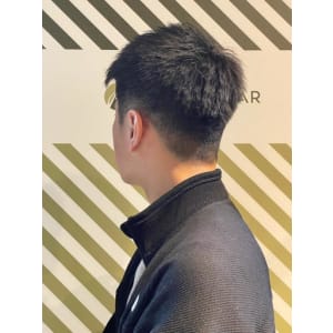 大人の刈り上げスタイル【BARBER-BAR】 - バーバーバー赤羽【バーバーバーアカバネ】掲載中