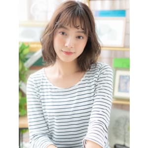 前髪カール小顔バレイヤージュ大人ボブパーマ　なみなみウェーブ