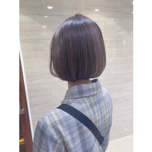 大人気！ミニボブ×クリーミーグレージュ◎深井みさき◎