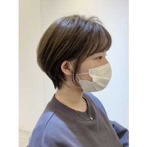 【sheta表参道/堅田】カットでつくる横顔美人小顔ショート