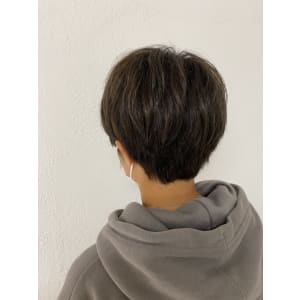 透明感カラー/グレージュ/ショートヘア