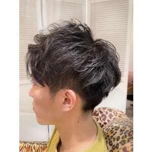 ツーブロックショート【Attirer飯田裕之】