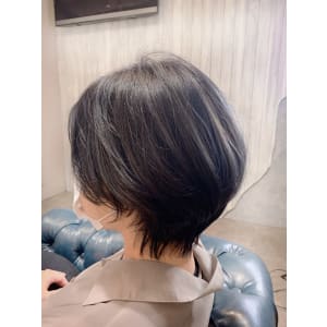 カーキアッシュショート【Attirer飯田裕之】
