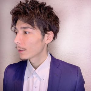 ツーブロック刈り上げショート【Attirer飯田裕之】
