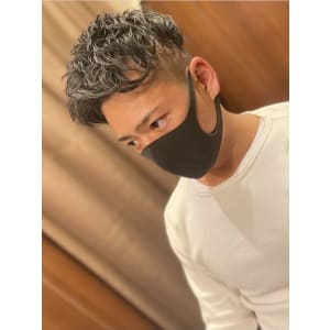 ツイストスパイラルパーマ×スキンフェード - HIRO GINZA 池袋 サンシャイン通り店【ヒロギンザ イケブクロ サンシャインドオリテン】掲載中