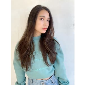 クアンクレイヤーツヤ感ショコラカラー