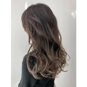ベージュグラデーション - amble luxe 池袋【アンブル リュクス】【アンブルリュクスイケブクロ】掲載中