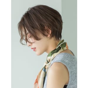 【sheta表参道】カットでつくる横顔美人小顔ショート