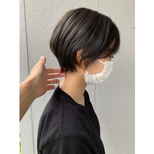 ハンサムショート大人小顔　丸み◎耳かけ