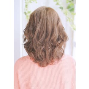 20代30代40代　視線をさらうニュアンスパーマ【松山】
