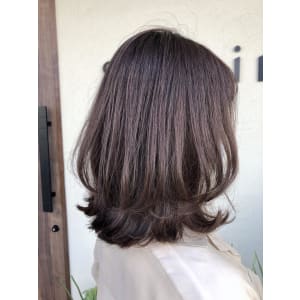 ラベンダーベージュ