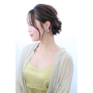 結婚式　二次会　大人可愛い　お呼ばれ　ヘアアレンジ