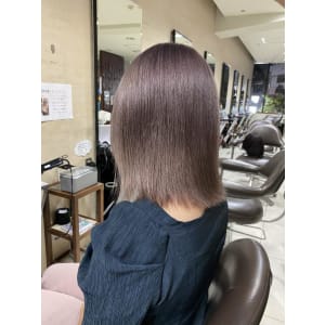 ラベンダーグレージュ　抜け感ヘア ￥15950