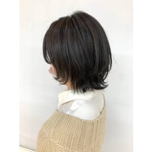 外ハネ/レイヤーカット/黒髪/小顔/くびれ/前上がり/30代 - QUALIS 上福岡店【クオリスカミフクオカテン】掲載中