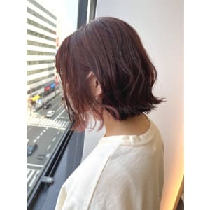 ラズベリーピンク