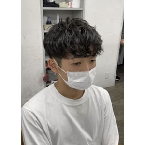Ｖマッシュ/前下がり/スパイラルパーマ/￥10780
