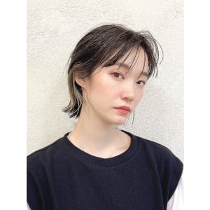 シースルーバングボブ