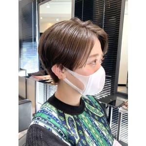 【sheta/表参道】丸みが可愛いおとな小顔ショートボブ