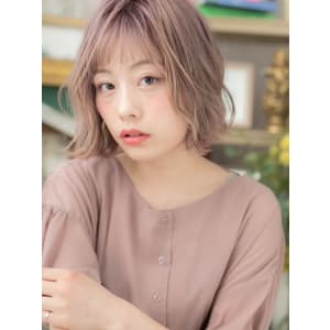 オン眉透けバング韓国風小顔インナーカラー　　ボブカット
