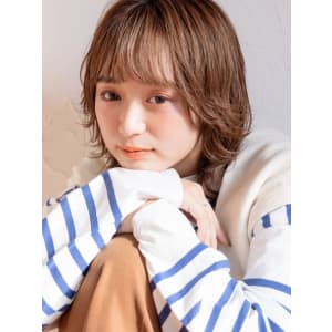 たっぷりレイヤーの外ハネミディアム